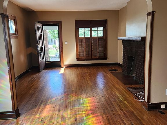 Living room/Dining Room