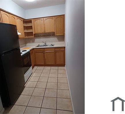 2nd image of 2808 W 9th St