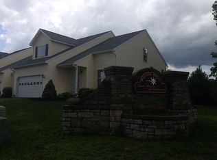 2A Pointe West Dr, Halfmoon, NY 12065