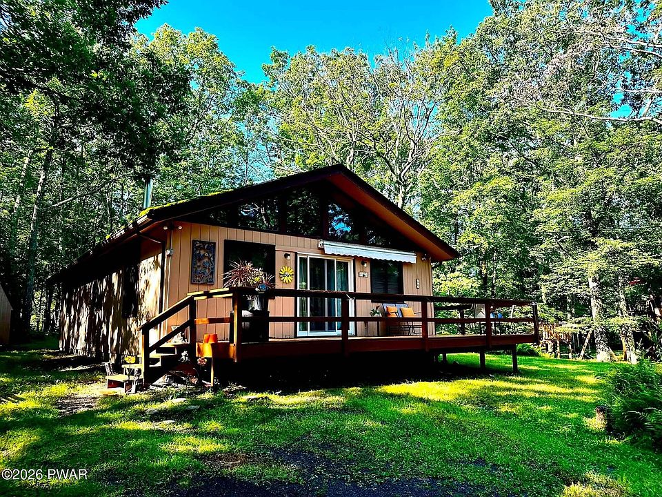 1st image of 107 Fetlock Dr