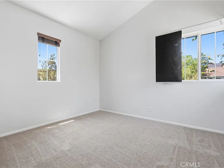 15 Platinum Cir — Photo 16