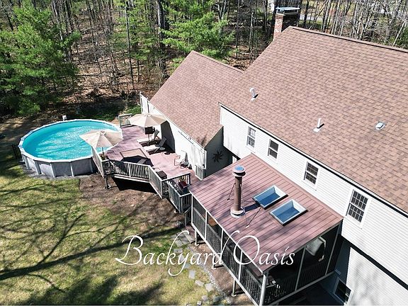 3rd image of 5 Applewood Dr