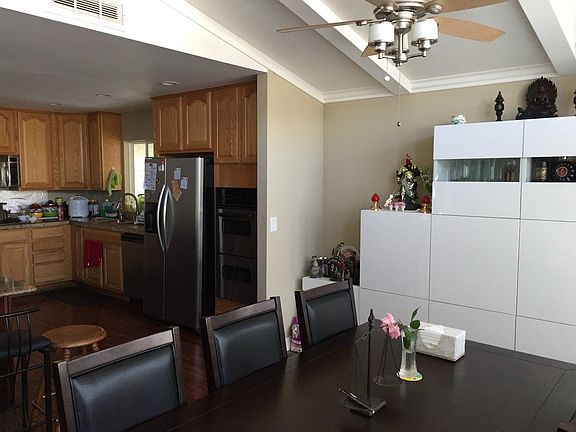 4th image of 317 Chateau La Salle Dr