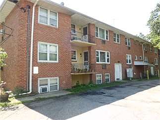 2nd image of 2 Westervelt Ave Unit 101