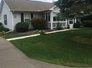 1393 Hillview Cir W, Newark, OH 43055