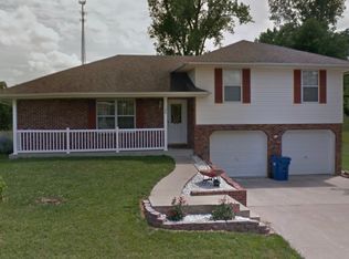 129 Northrup Ave, Holts Summit, MO 65043