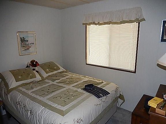 3rd image of 415 Castle Palm Dr