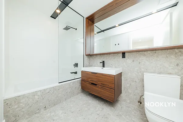 Rented by Nooklyn NYC LLC | media 44