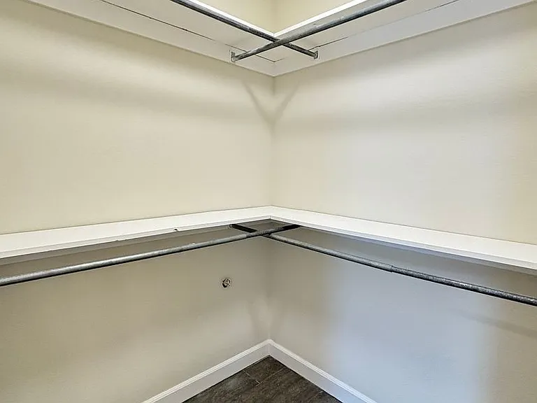 990 Eagle Ridge Cv — Photo 18