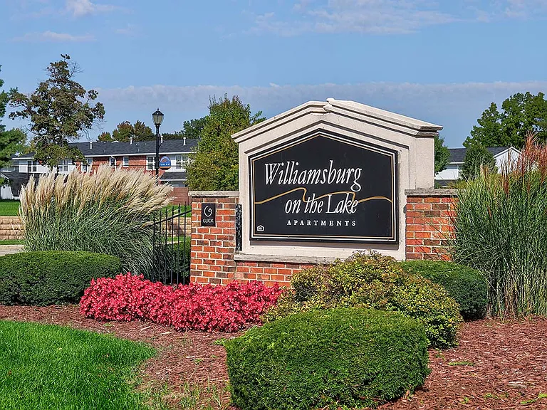 Exterior Sign at Williamsburg on the Lake