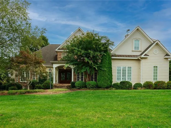 512 Truitt Dr, Elon, NC 27244