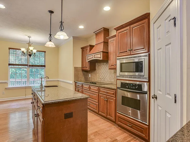 2103 Wythe Dr — Photo 19