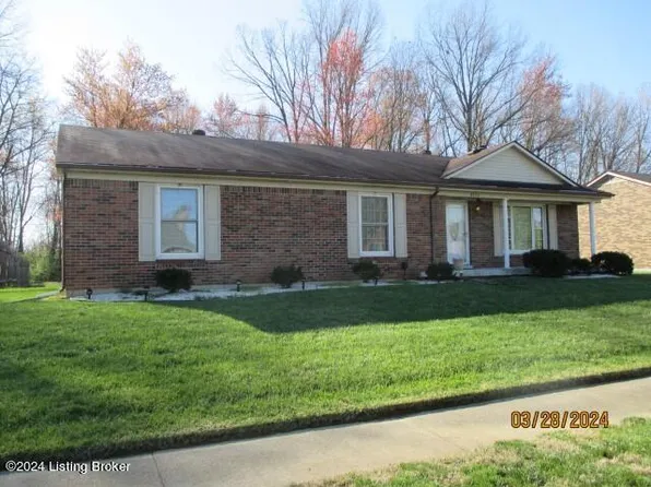 4824 Simpson Dr, Louisville, KY 40218
