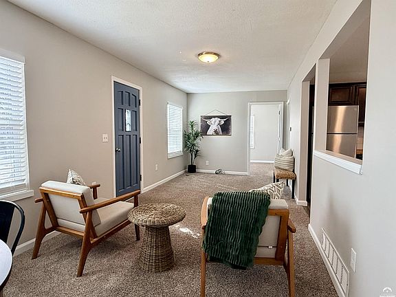 3rd image of 627 Birch St