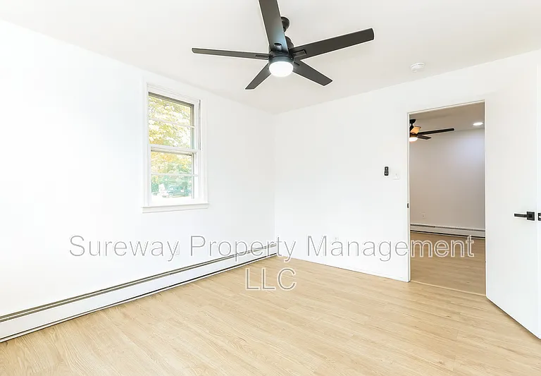 1722 Overbrook Ave #C — Photo 12