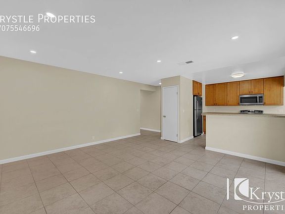 5th image of 151 Douglas Ct