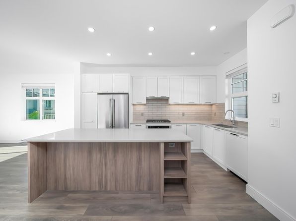 3 bedroom rental in Coquitlam — photo 6
