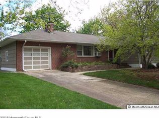 43 Ravine Dr, Matawan, NJ 07747