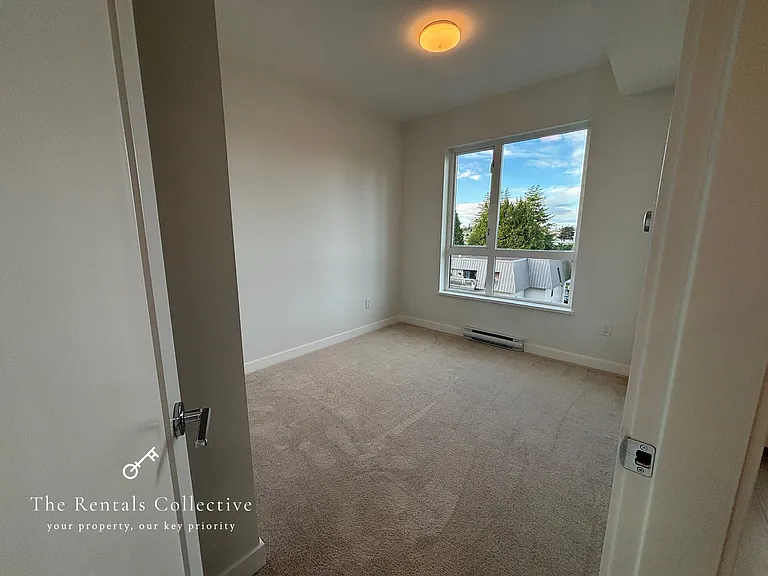 5398 207th St #B2 — Photo 9