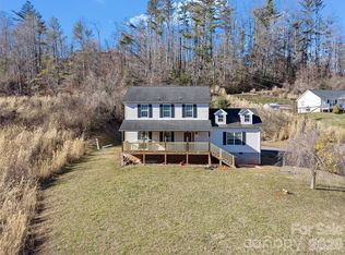 221 Creed Pittman Rd, Spruce Pine, NC 28777