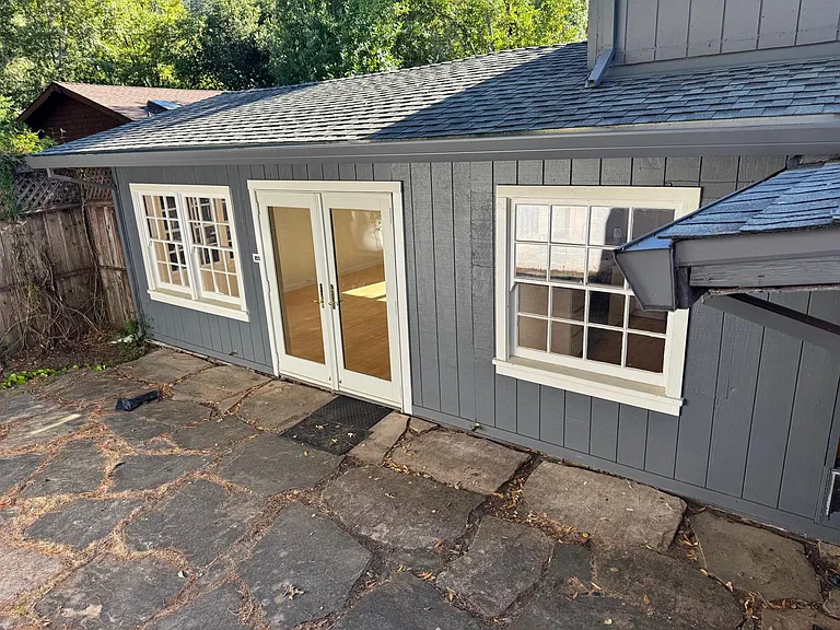 254 Redwood Rd — Photo 2