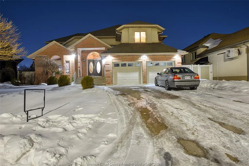 135 Winclare Dr photo 1