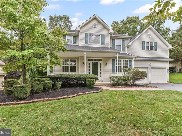 3826 Marsh Rd, Garnet Valley, PA 19060