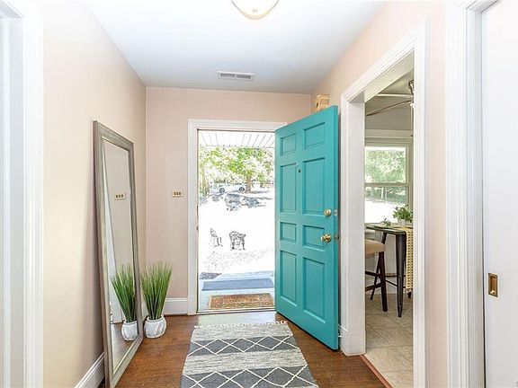 5th image of 5817 Stanbrook Dr