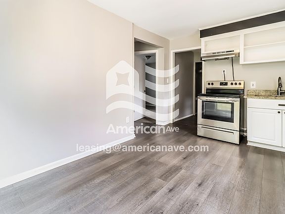 2nd image of 7275 Vivian St