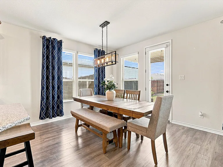 2613 Wayne Ave — Photo 16