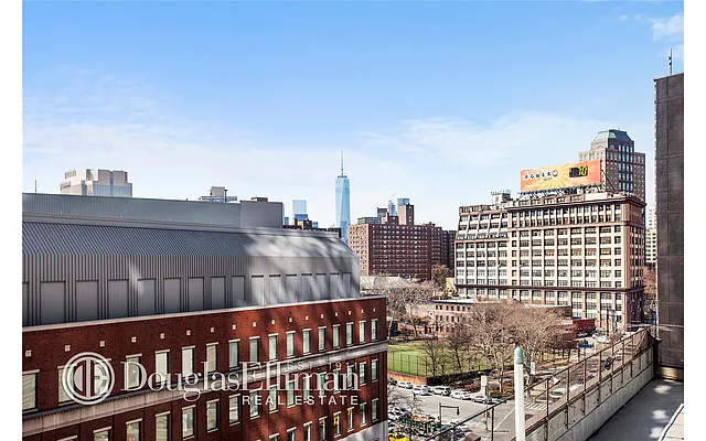 Sold by Douglas Elliman | media 14