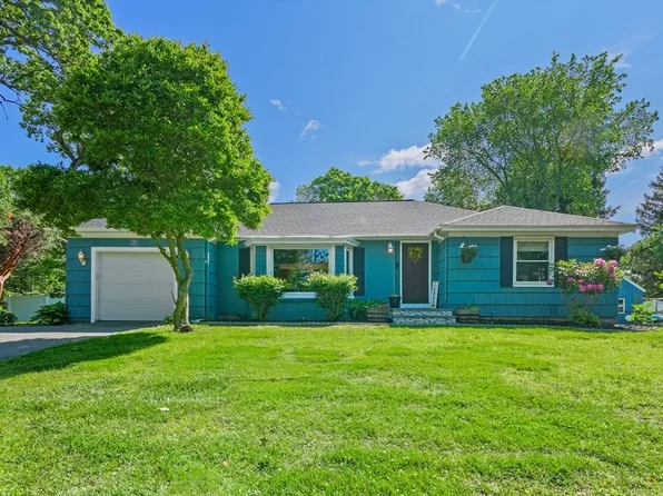 167 Montaup Ave, Dracut, MA 01826