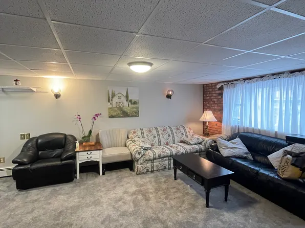 644 Gary Ln, Norristown, PA 19401