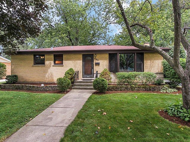1st image of 204 E Bryn Mawr Ave
