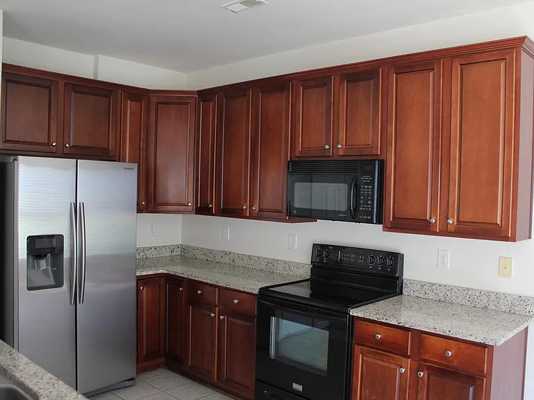 11813 Royal Castle Ct — Photo 7