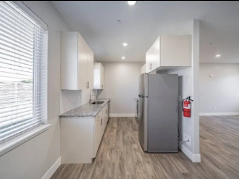 676 Carlow Dr #1201 — Photo 8