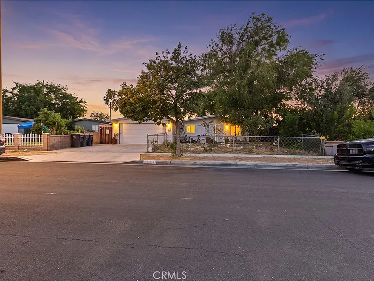 38457 Glenbush Ave — Photo 1