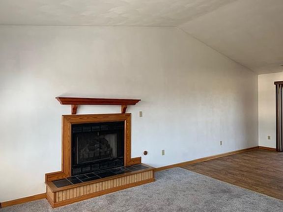 4th image of 1343 Roanoke Blvd