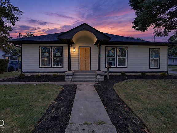 2nd image of 701 Carlyle Pl