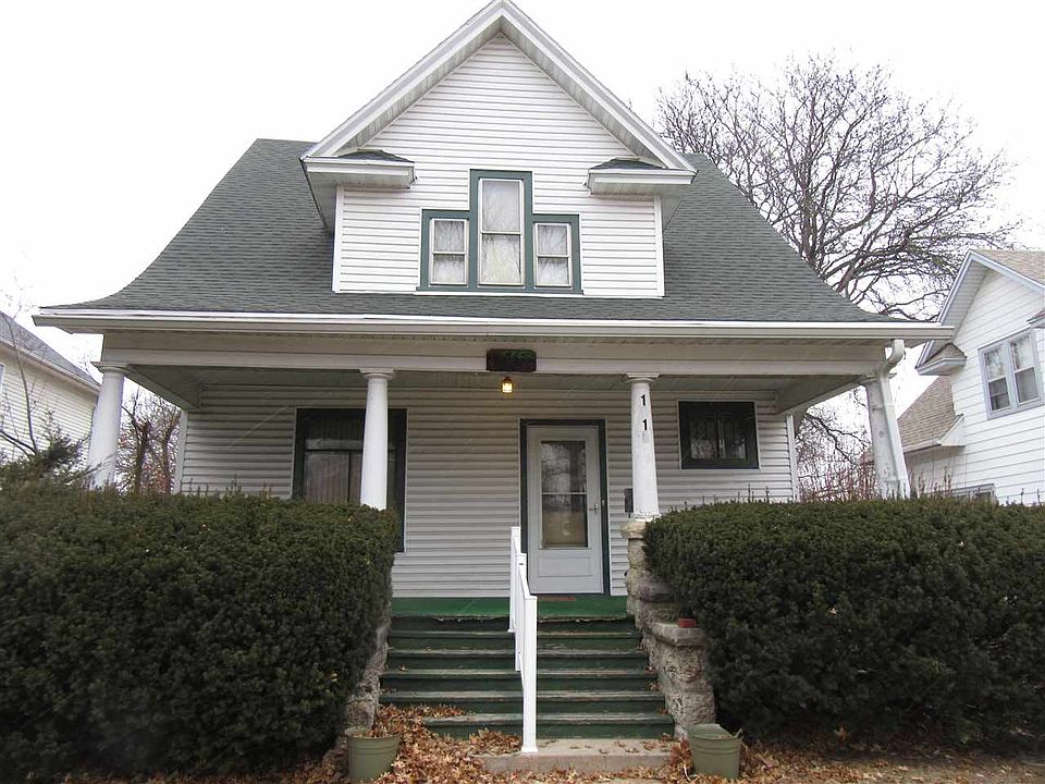 1st image of 1616 9th Ave