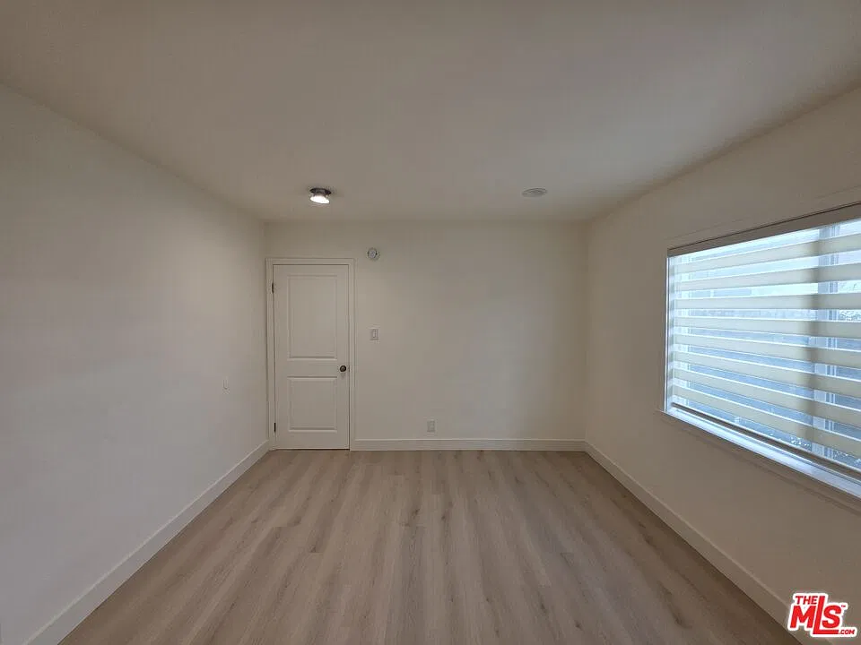 2 bed, 1.0 bath, 730 sqft, $2,800 — Photo 2