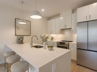 156 Summit St #1, Brooklyn, NY 11231