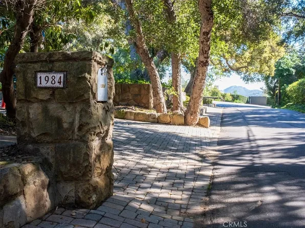 1984 Tollis Ave #1-3, Santa Barbara, CA 93108