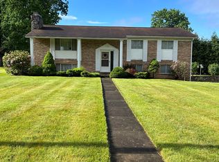 106 Ashworth Dr, Beckley, WV 25801