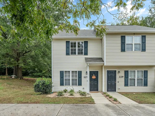 229 Donald Ross Dr, Raleigh, NC 27610