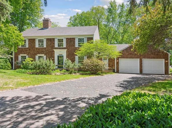 4730 Timber Ridge Pl, Minnetonka, MN 55345