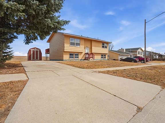 3rd image of 830 Ennen Dr