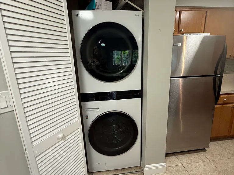 2445 SW 18th Ter #220 — Photo 3