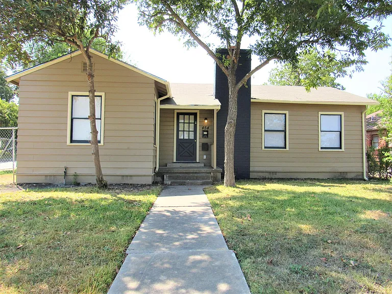 454 Bailey Ave — Photo 1