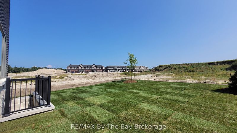 Wasaga Beach House for rent - 4 Bedrooms — photo 37